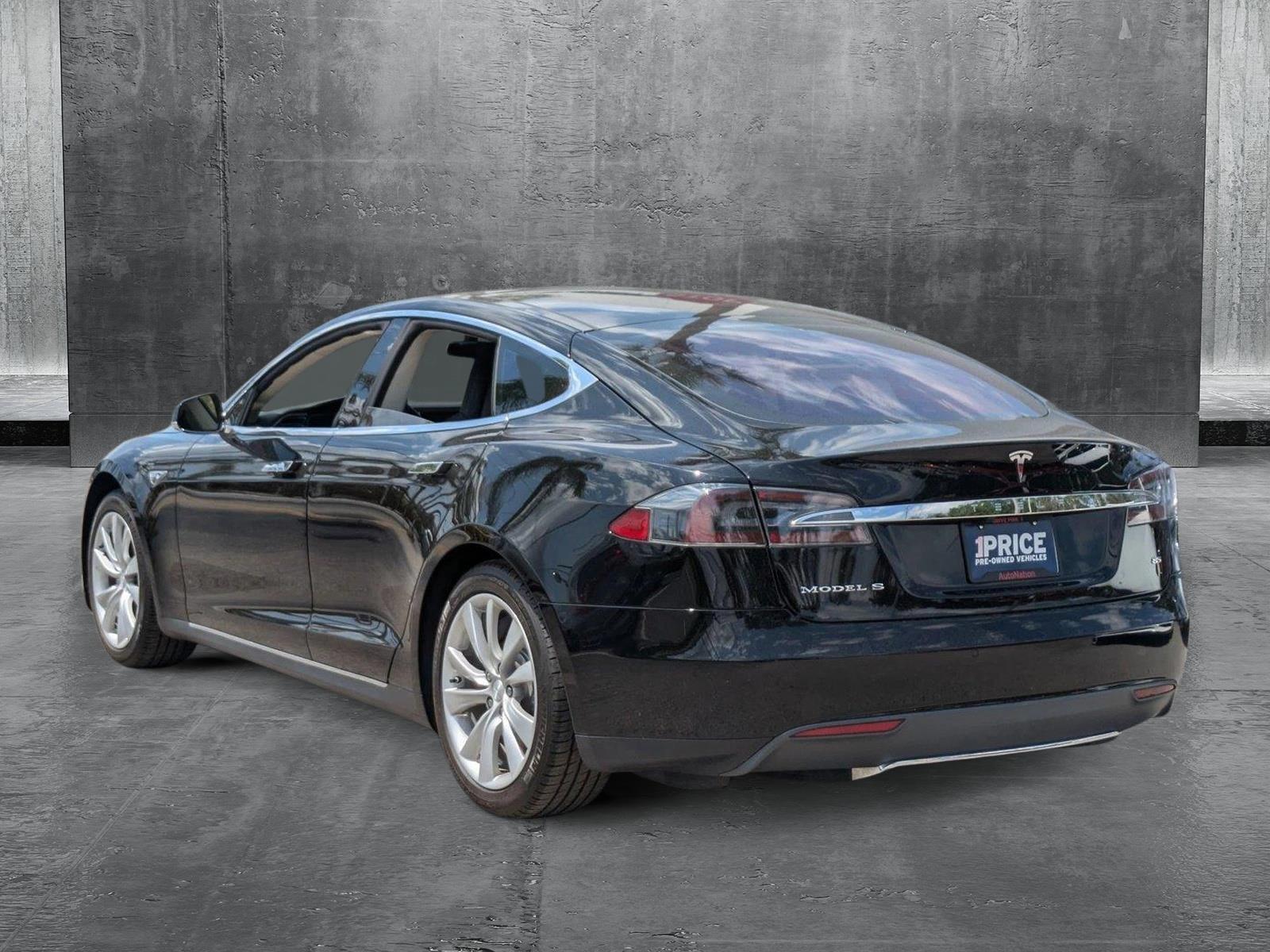2014 Tesla Model S Vehicle Photo in Tampa, FL 33614