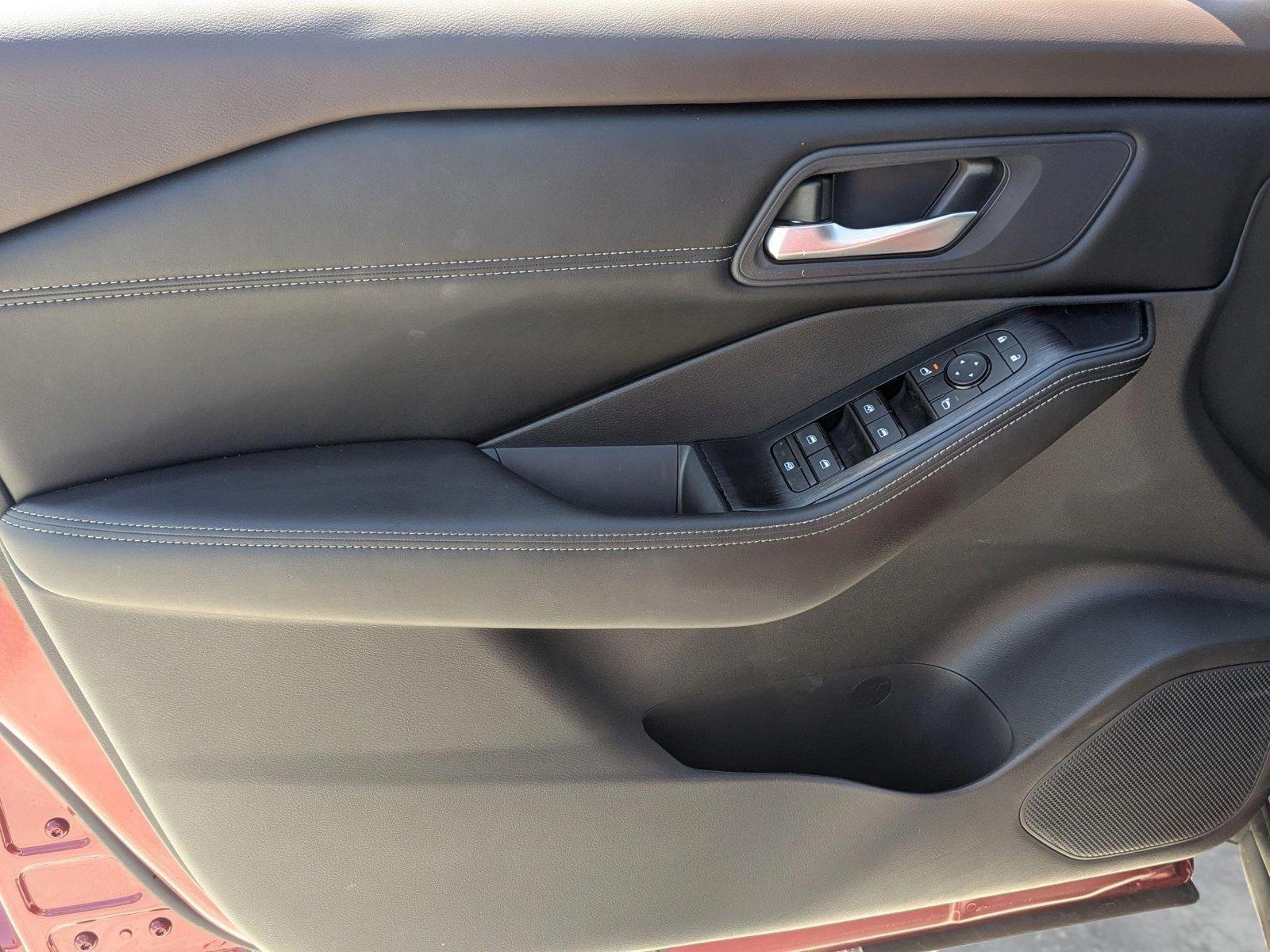 2023 Nissan Rogue Vehicle Photo in Pembroke Pines , FL 33084
