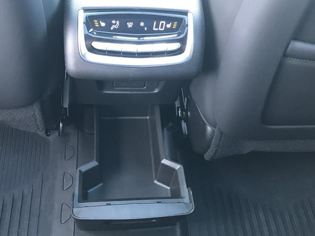 2024 Cadillac XT6 Vehicle Photo in GREEN BAY, WI 54303-3330