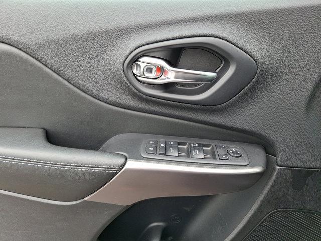 2019 Jeep Cherokee Vehicle Photo in Philadelphia, PA 19116