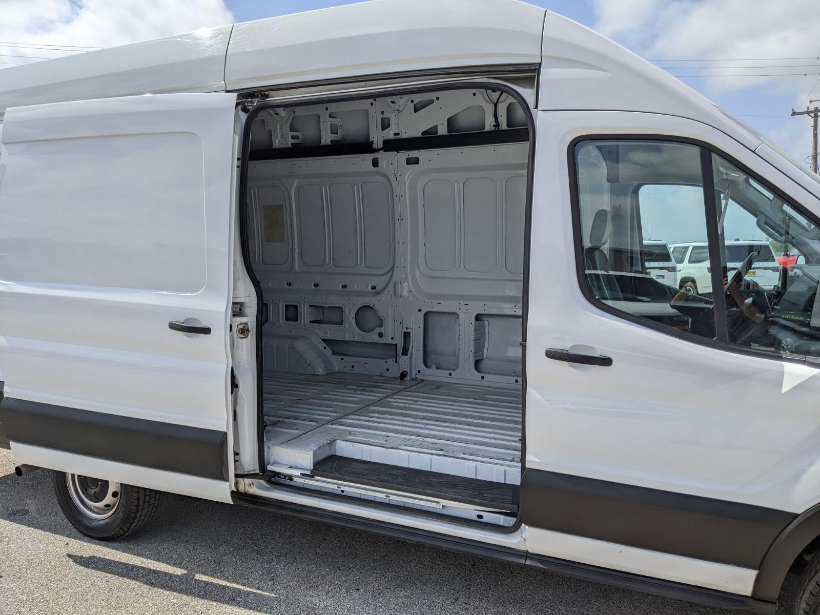 2023 Ford Transit Cargo Van Vehicle Photo in Seguin, TX 78155