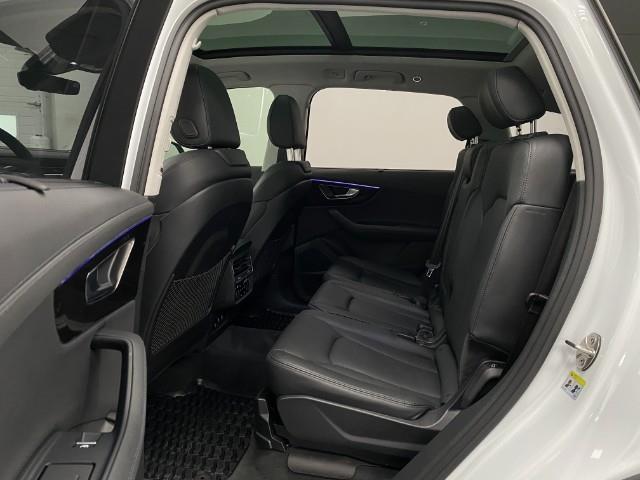 2024 Audi Q7 Vehicle Photo in Appleton, WI 54913