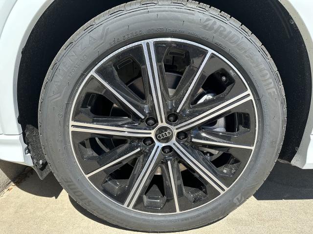 2025 Audi Q4 e-tron Vehicle Photo in HOUSTON, TX 77090