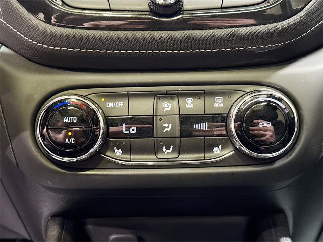 2021 Chevrolet Trailblazer Vehicle Photo in EVERETT, WA 98203-5662