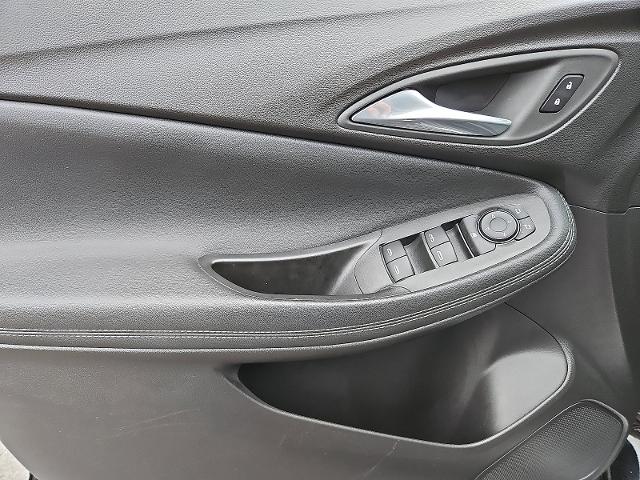 2022 Buick Encore GX Vehicle Photo in TREVOSE, PA 19053-4984