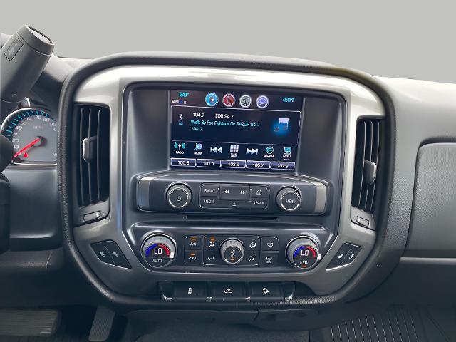 2018 Chevrolet Silverado 1500 Vehicle Photo in APPLETON, WI 54914-8833