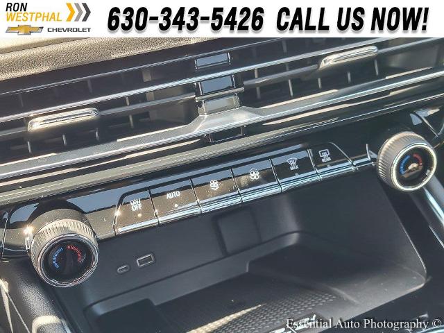 2025 Chevrolet Traverse Vehicle Photo in AURORA, IL 60503-9326