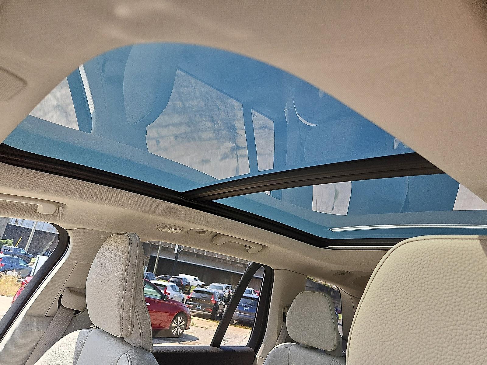 2024 Volvo XC90 Vehicle Photo in Trevose, PA 19053
