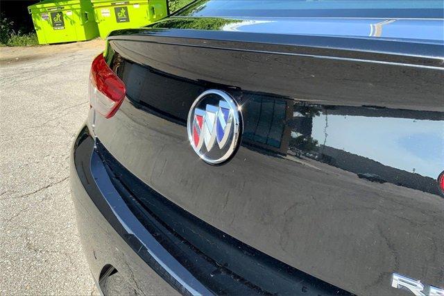 2020 Buick Regal Sportback Vehicle Photo in KANSAS CITY, MO 64114-4545