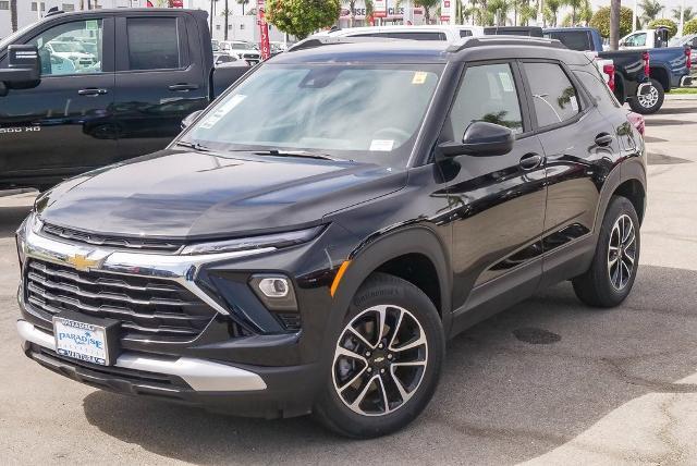 2024 Chevrolet Trailblazer Vehicle Photo in VENTURA, CA 93003-8585