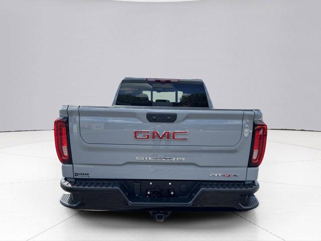 2024 GMC Sierra 1500 Vehicle Photo in LEOMINSTER, MA 01453-2952