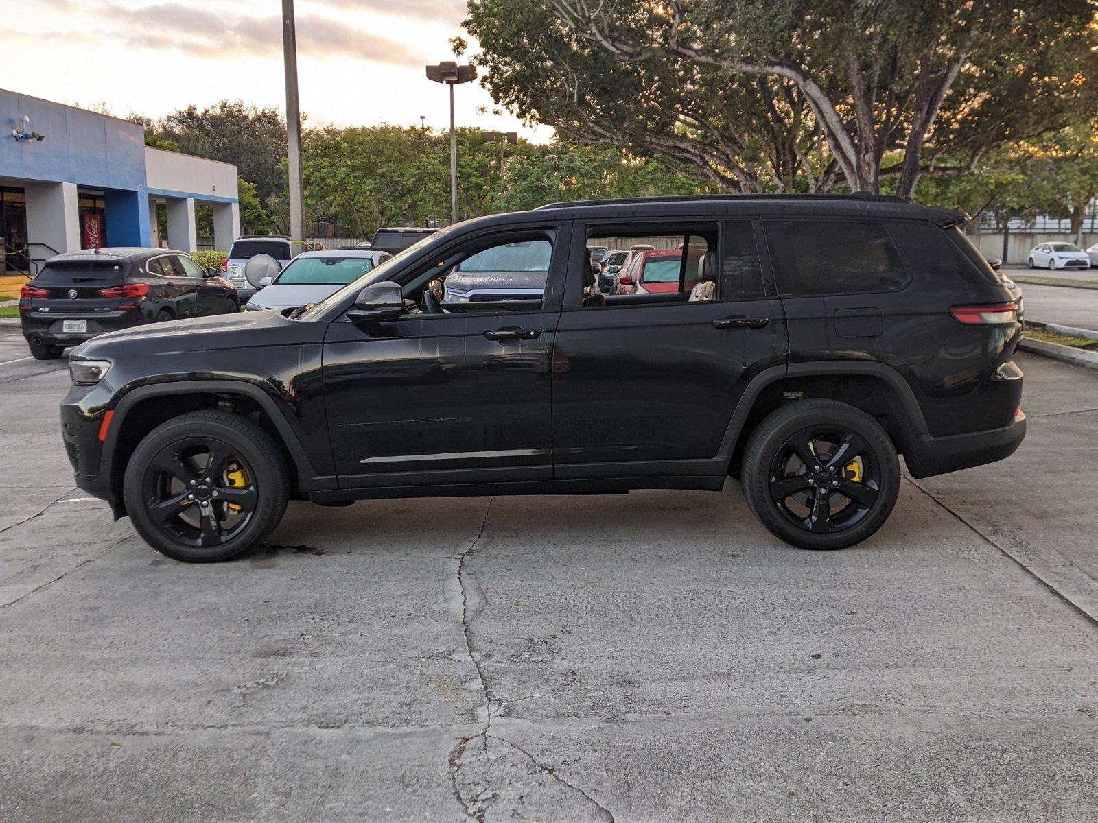 2023 Jeep GRANCL Vehicle Photo in PEMBROKE PINES, FL 33024-6534