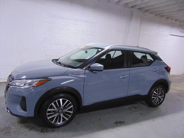 Used 2021 Nissan Kicks SV with VIN 3N1CP5CV8ML533514 for sale in Emporia, KS