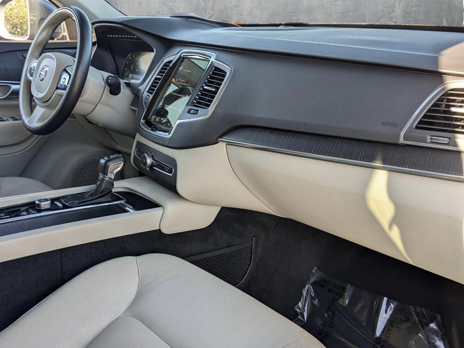 2020 Volvo XC90 Vehicle Photo in St. Petersburg, FL 33713