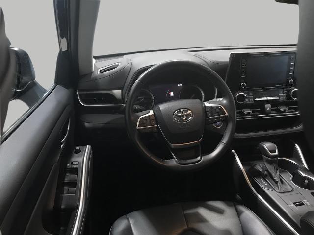 2022 Toyota Highlander Vehicle Photo in GREEN BAY, WI 54303-3330