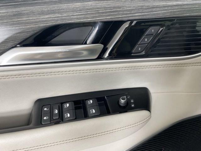 2023 Jeep Wagoneer L Vehicle Photo in PHOENIX, AZ 85014-3381