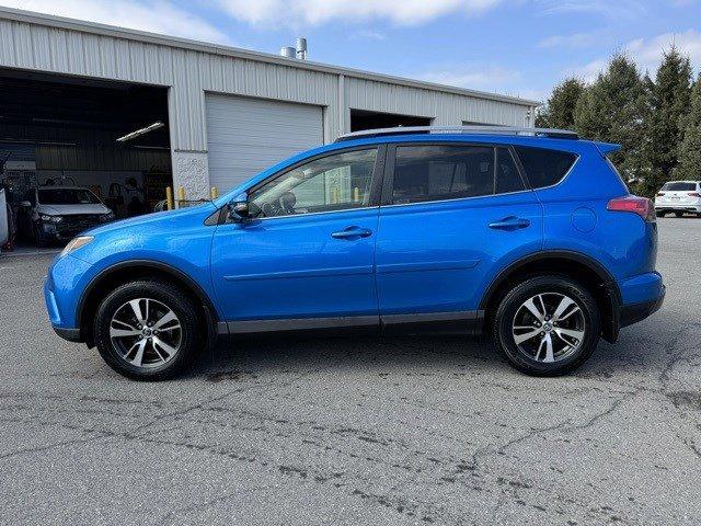 2018 Toyota RAV4 Vehicle Photo in Mechanicsburg, PA 17050-1707