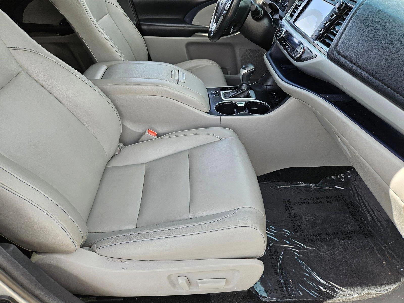 2018 Toyota Highlander Vehicle Photo in HENDERSON, NV 89014-6702