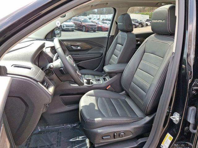2023 GMC Terrain Vehicle Photo in DANBURY, CT 06810-5034
