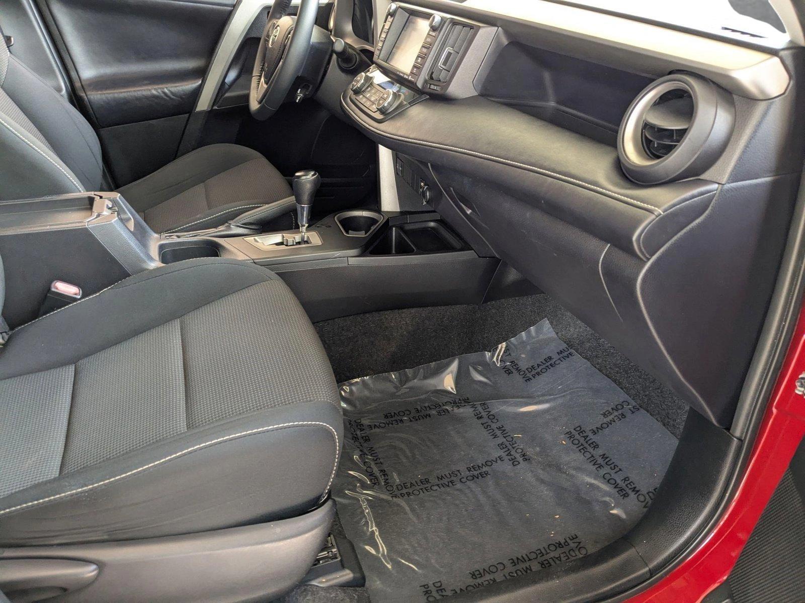 2017 Toyota RAV4 Vehicle Photo in Miami, FL 33015