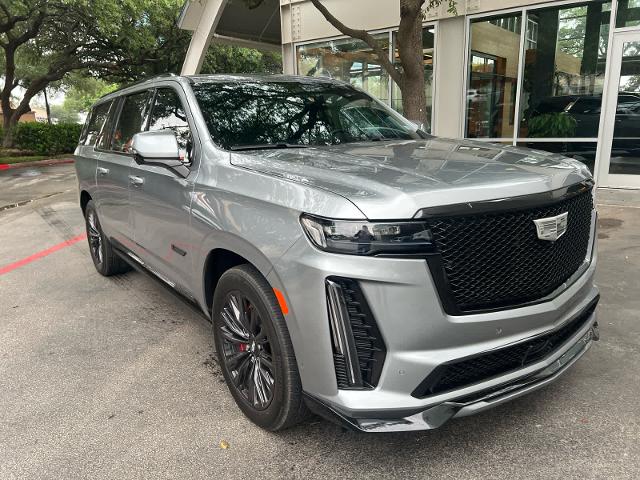 2024 Cadillac Escalade ESV Vehicle Photo in San Antonio, TX 78230-1001