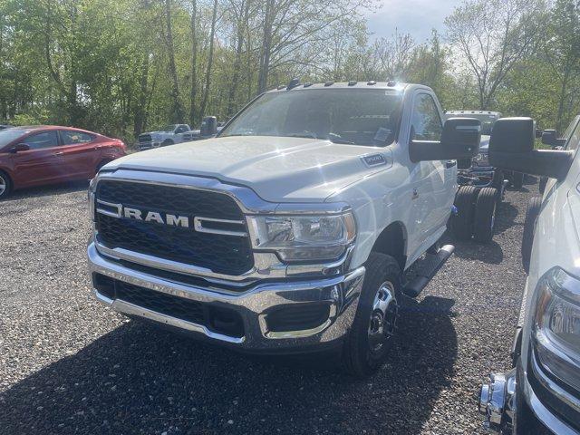 2024 Ram 3500 Chassis Cab Vehicle Photo in Doylsetown, PA 18901