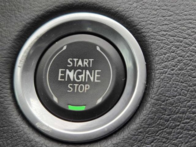 2022 Cadillac XT4 Vehicle Photo in DENTON, TX 76210-9321