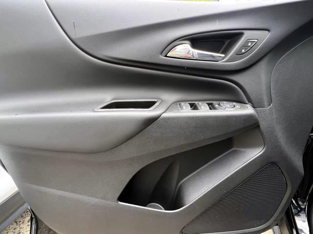 2022 Chevrolet Equinox Vehicle Photo in Roslyn, NY 11576