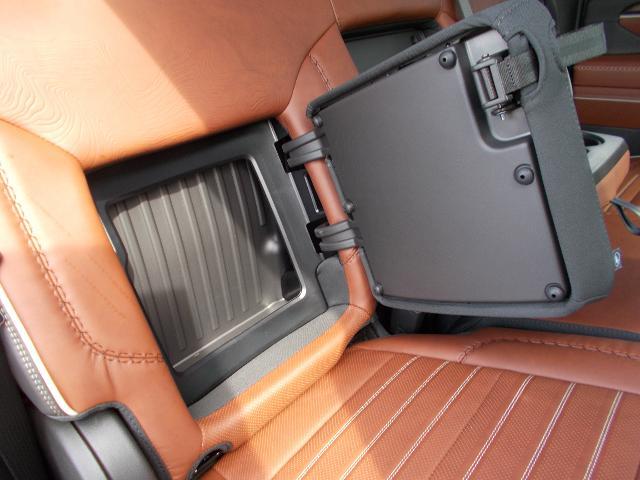 2025 GMC Sierra 3500HD Vehicle Photo in LOWELL, MA 01852-4336