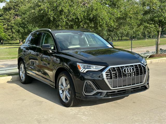 2024 Audi Q3 Vehicle Photo in HOUSTON, TX 77090