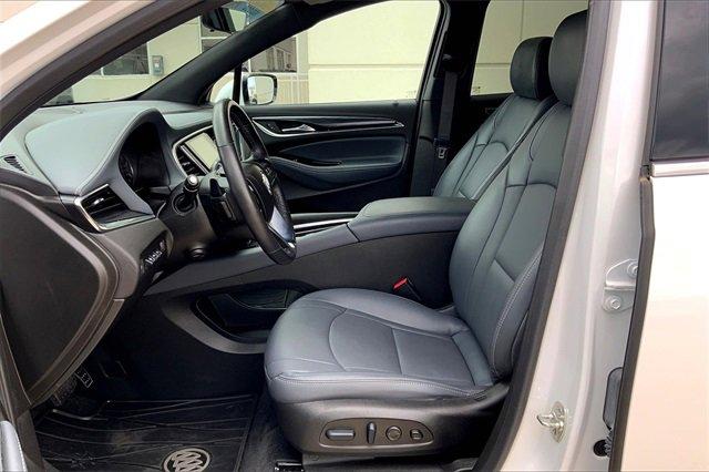 2024 Buick Enclave Vehicle Photo in TOPEKA, KS 66609-0000