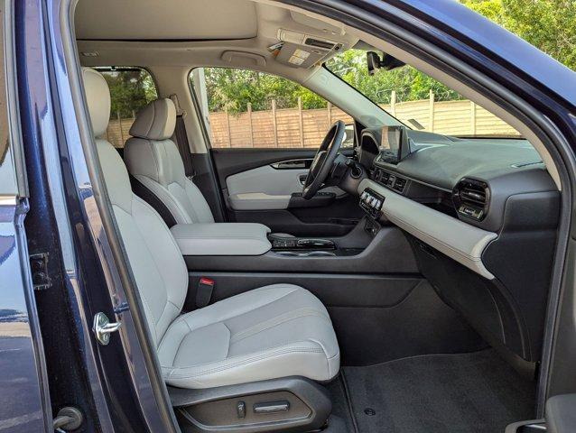2025 Honda Pilot Vehicle Photo in San Antonio, TX 78230