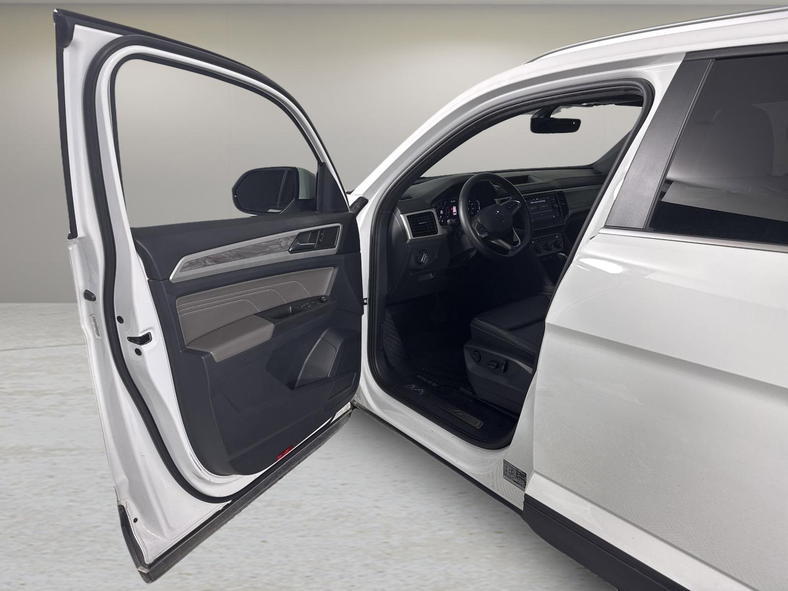 2022 Volkswagen Atlas Cross Sport Vehicle Photo in Georgetown, TX 78626