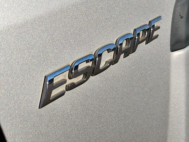 2005 Ford Escape Vehicle Photo in DENTON, TX 76210-9321