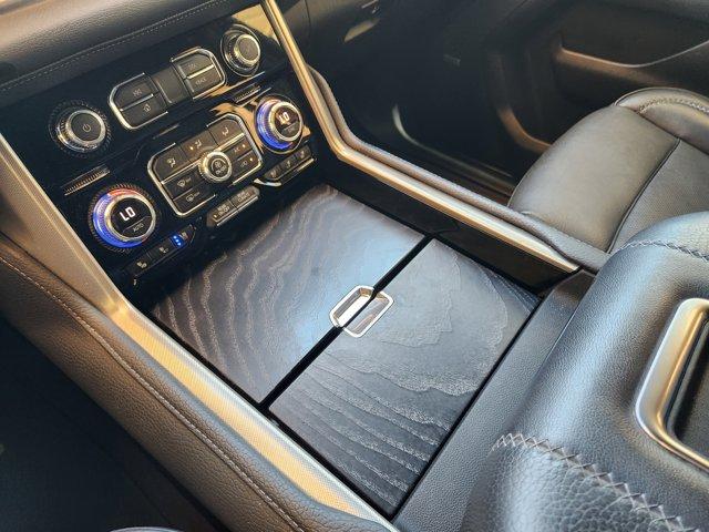 2021 GMC Yukon XL Vehicle Photo in Decatur, TX 76234