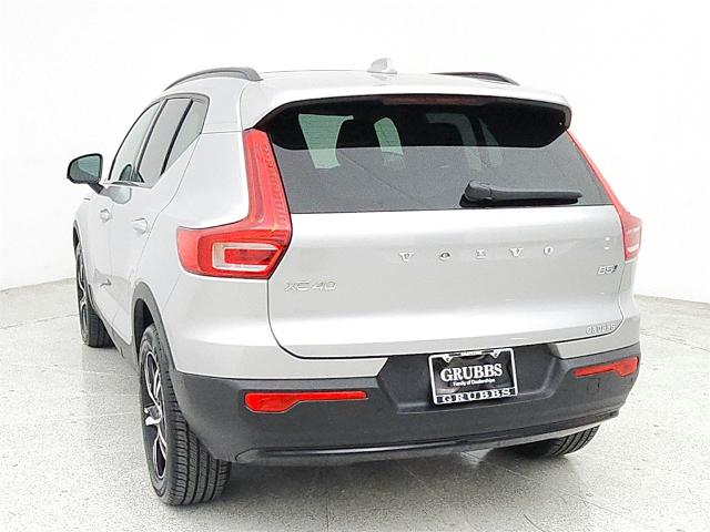 2023 Volvo XC40 Vehicle Photo in Grapevine, TX 76051