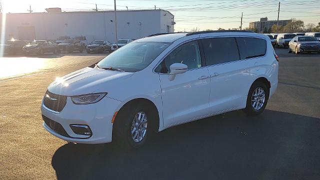 2022 Chrysler Pacifica Vehicle Photo in JOLIET, IL 60435-8135