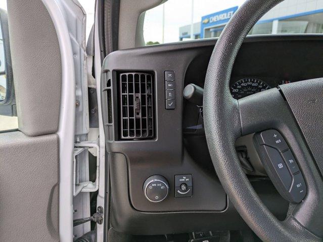 2022 GMC Savana Cargo Van Vehicle Photo in San Antonio, TX 78209