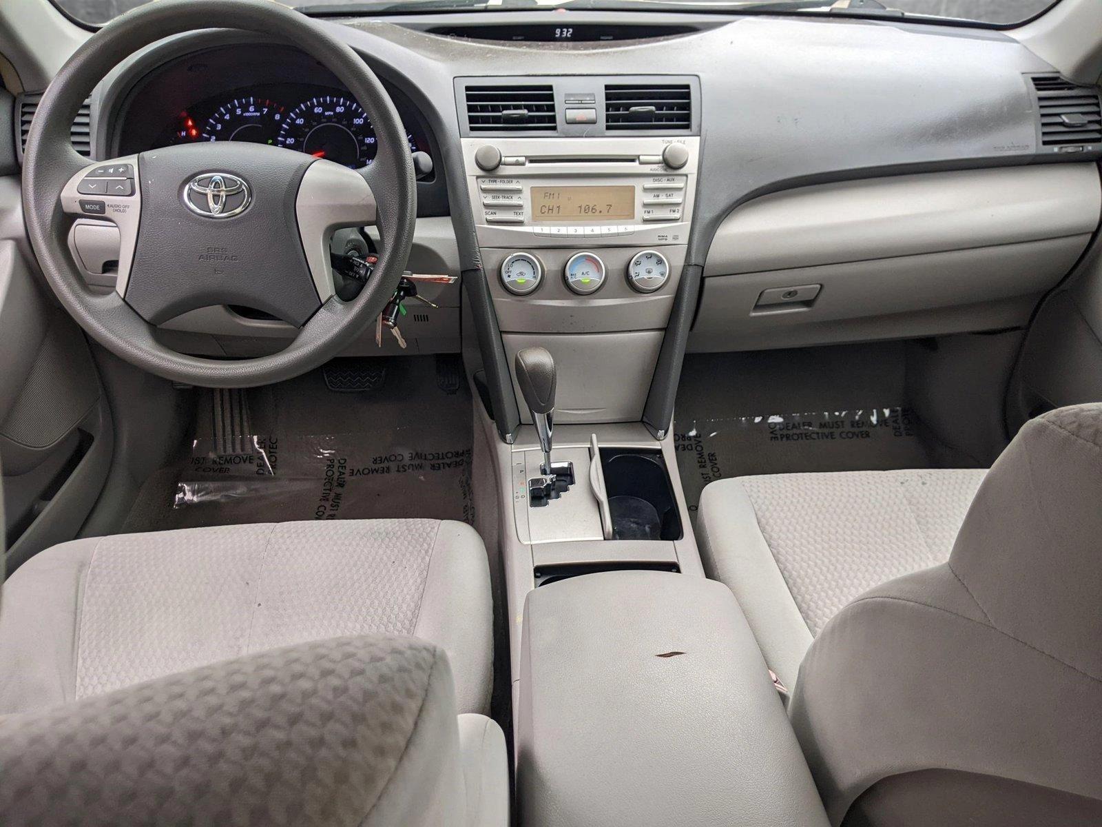 2011 Toyota Camry Vehicle Photo in Pembroke Pines , FL 33084