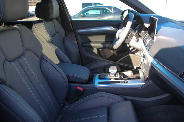 2024 Audi Q5 Vehicle Photo in SUGAR LAND, TX 77478