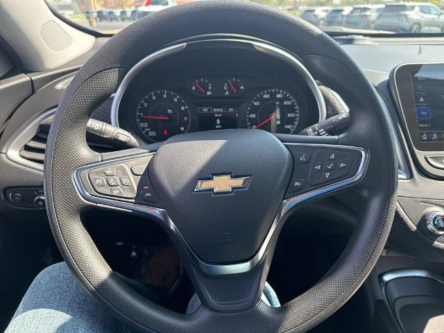 2025 Chevrolet Malibu Vehicle Photo in MANHATTAN, KS 66502-5036