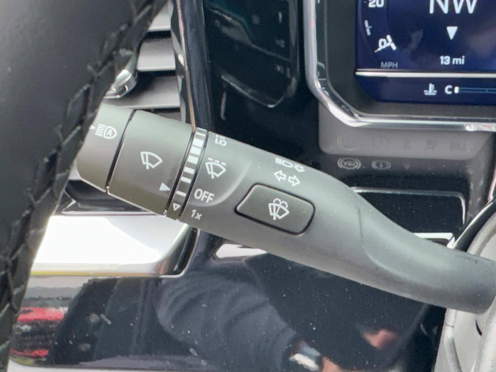 2025 Chevrolet Silverado 2500 HD Vehicle Photo in LOS ANGELES, CA 90007-3794
