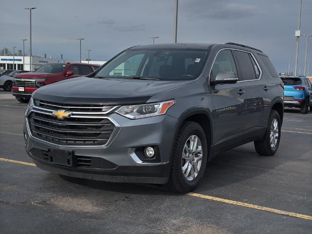 Used 2019 Chevrolet Traverse 1LT with VIN 1GNEVGKW5KJ272453 for sale in Green Bay, WI
