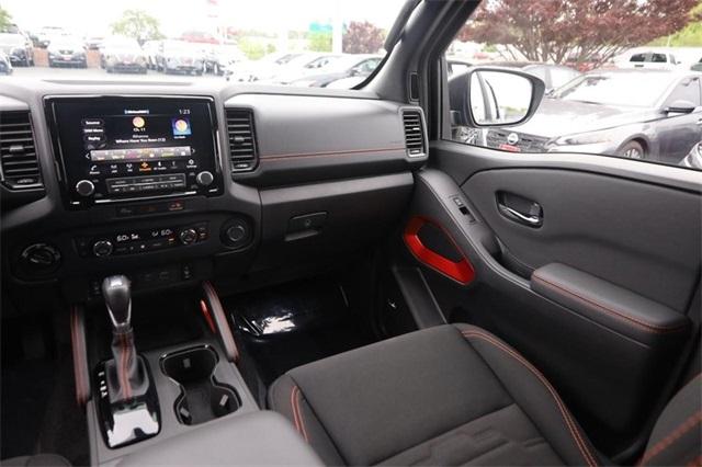 2024 Nissan Frontier Vehicle Photo in Hazelwood, MO 63042