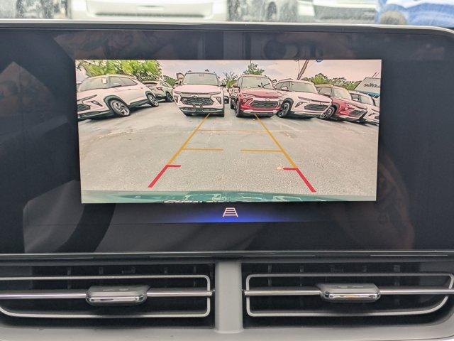 2025 Chevrolet Trax Vehicle Photo in BRUNSWICK, GA 31525-1881
