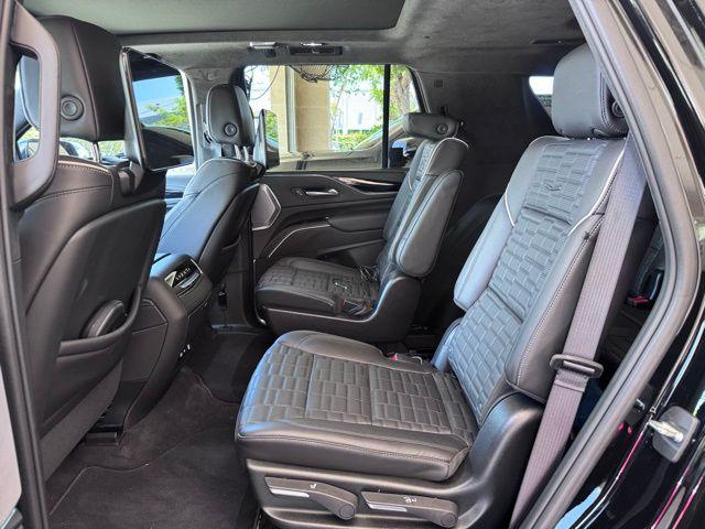 2024 Cadillac Escalade Vehicle Photo in DELRAY BEACH, FL 33483-3294