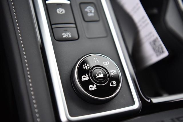 2025 Nissan Pathfinder Vehicle Photo in Ballwin, MO 63011