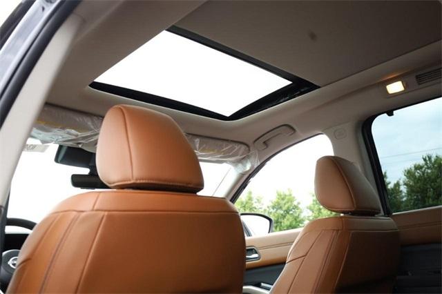 2025 Nissan Pathfinder Vehicle Photo in Hazelwood, MO 63042