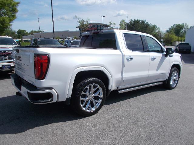 2023 GMC Sierra 1500 Vehicle Photo in LOWELL, MA 01852-4336