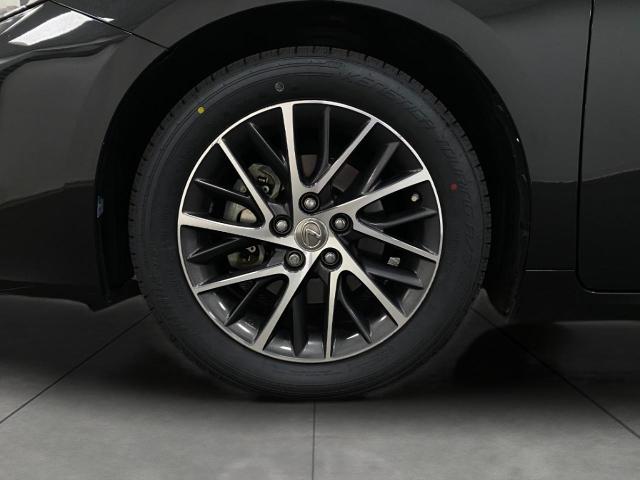 2016 Lexus ES 350 Vehicle Photo in Appleton, WI 54913